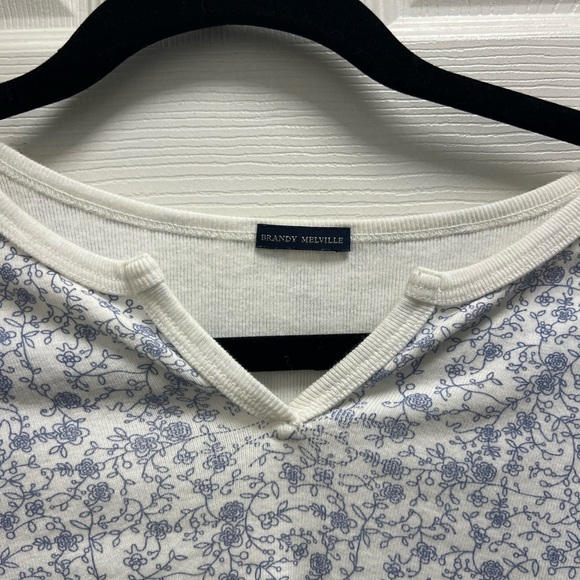 Brandy Melville crop top - Picture 4 of 4